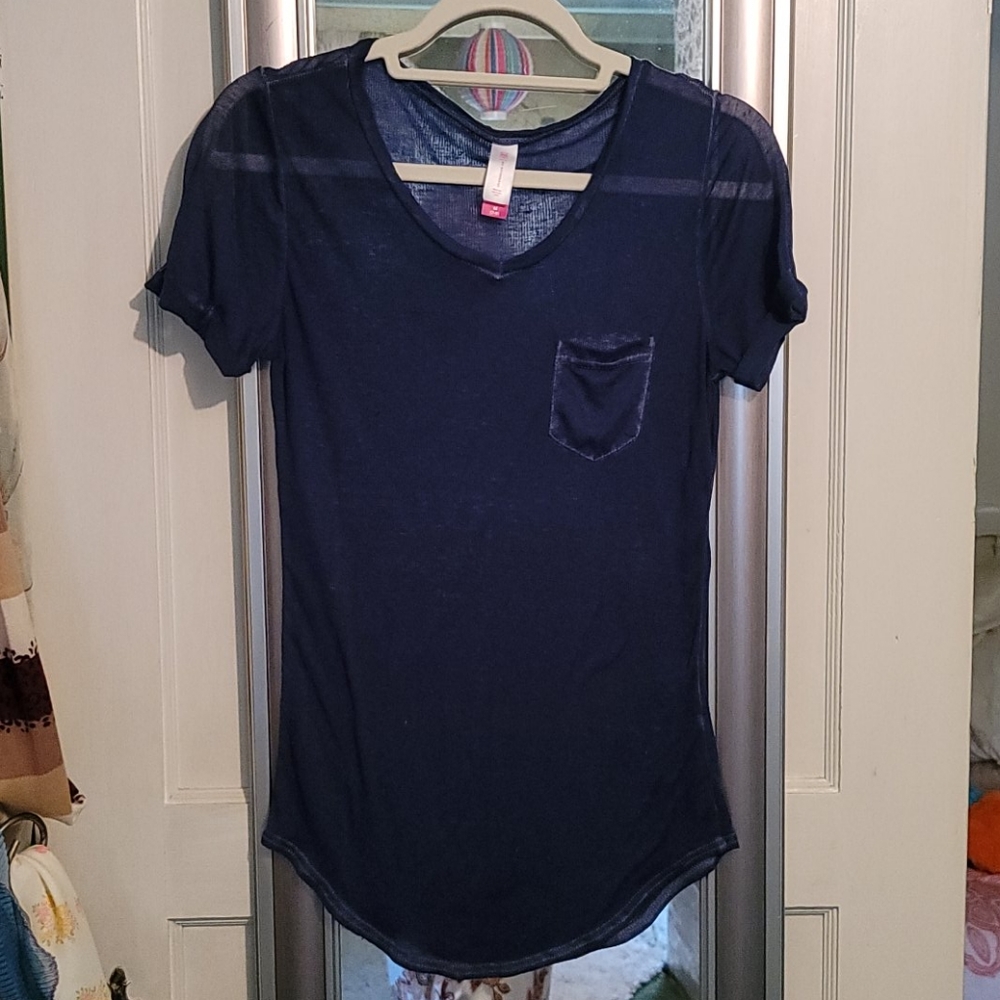 Navy blue burn out tee.